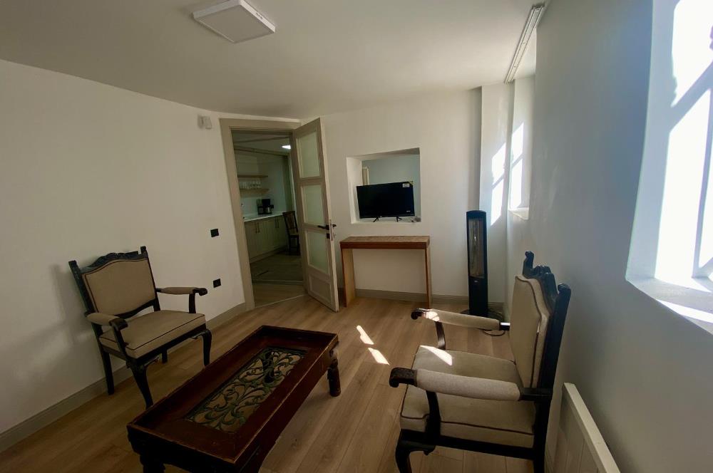 BEYOĞLU'NDA EŞYALI KİRALIK 1+1 DAİRE