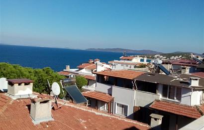KARABURUN MORDOĞAN ARDIÇ'TA DENIZ MANZARALI 3+1 VILLA