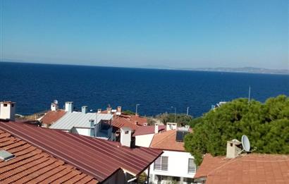KARABURUN MORDOĞAN ARDIÇ'TA DENIZ MANZARALI 3+1 VILLA