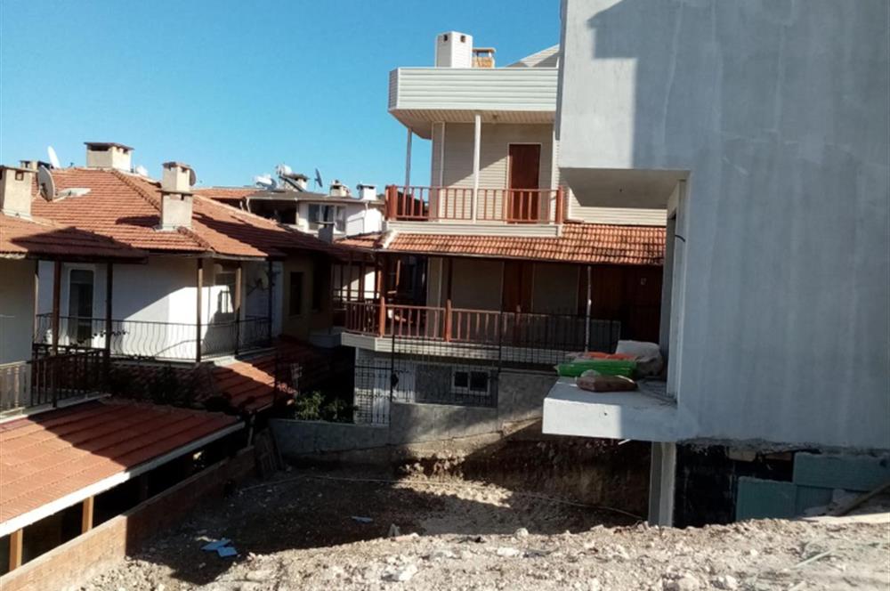 KARABURUN MORDOĞAN ARDIÇ'TA DENIZ MANZARALI 3+1 VILLA