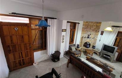 KARABURUN MORDOĞAN ARDIÇ'TA DENIZ MANZARALI 3+1 VILLA
