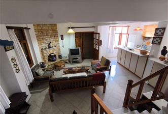 KARABURUN MORDOĞAN ARDIÇ'TA DENIZ MANZARALI 3+1 VILLA