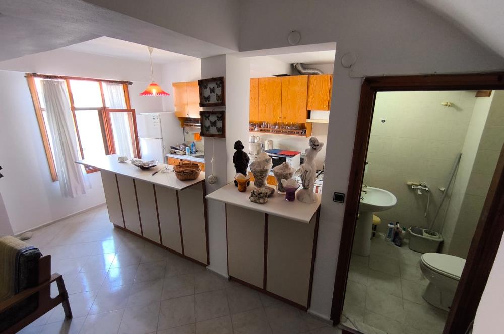 KARABURUN MORDOĞAN ARDIÇ'TA DENIZ MANZARALI 3+1 VILLA