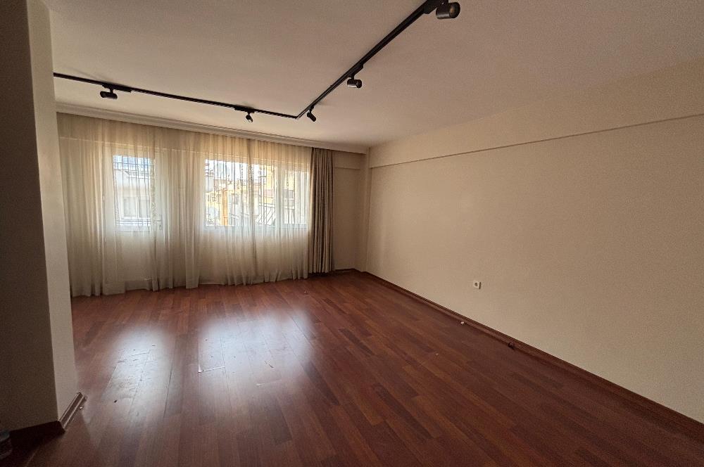 Alsancak merkezde 2+1 , fuara komşu, bakımlı daire