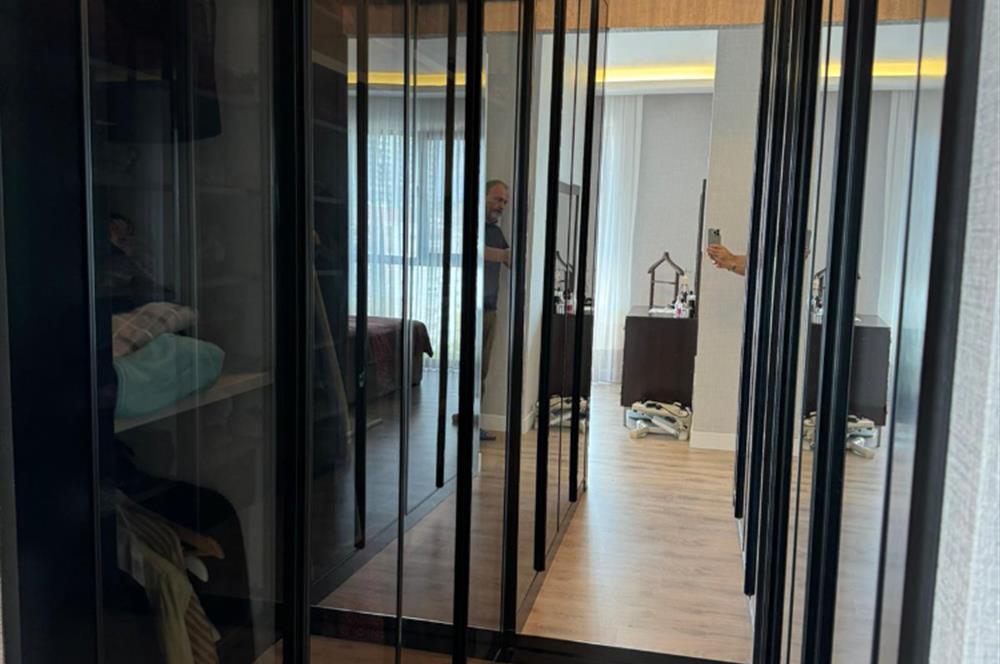 YAŞAMKENT AKINCI KULE DE SATILIK 4+1