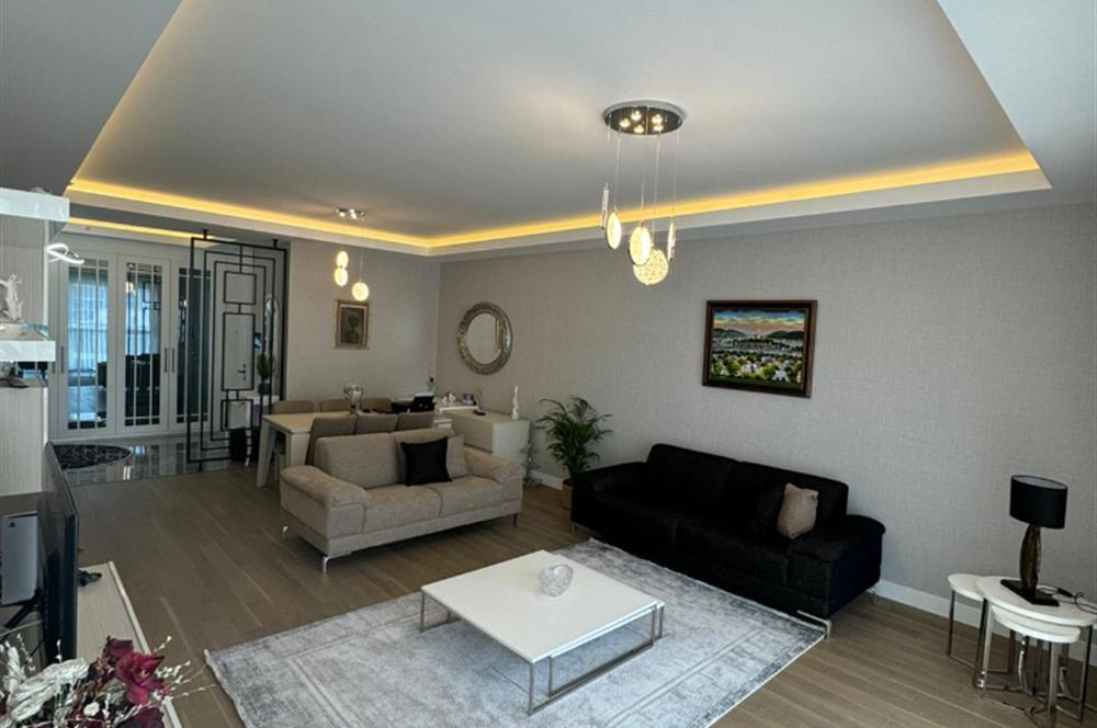 YAŞAMKENT AKINCI KULE DE SATILIK 4+1