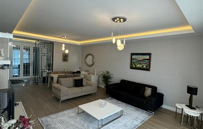 YAŞAMKENT AKINCI KULE DE SATILIK 4+1