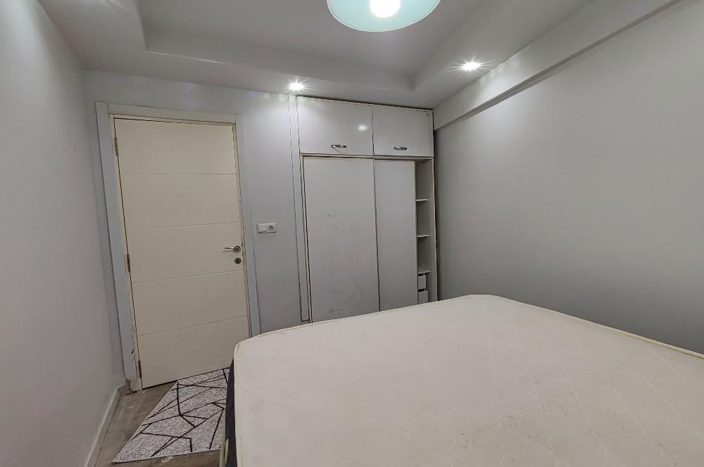 Fesleğen Mahallesinde 1+1 Satılık Apart 