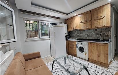 Fesleğen Mahallesinde 1+1 Satılık Apart 