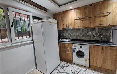 Fesleğen Mahallesinde 1+1 Satılık Apart 