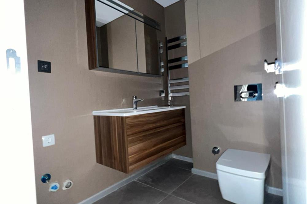 C21 ROOF KADIKÖY FİKİRTEPE FORTİS SİNANLI BÜYÜK TİP STÜDYO BOŞ