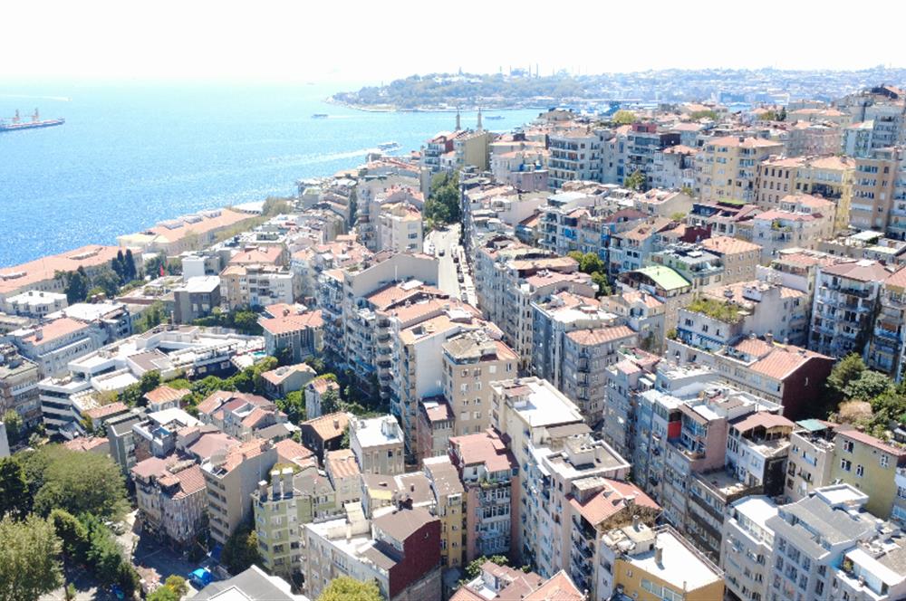 Beyoğlu Cihangir'de Deniz Manzaralı Satılık Sıfır Bina