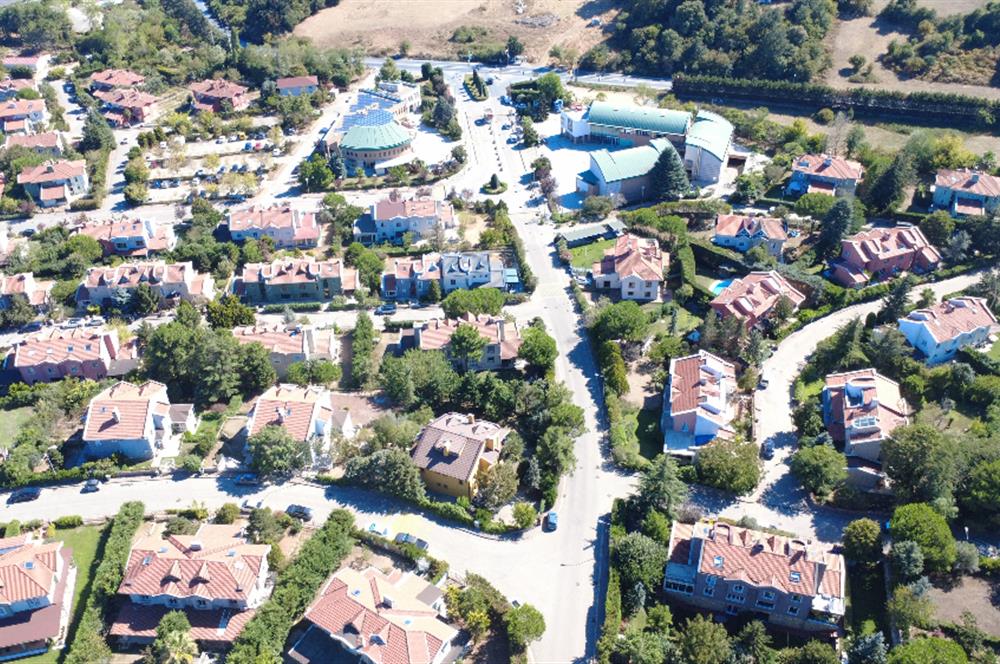 Uskumruköy Arıköy Sitesinde 2 Katlı Prestijli Kiralık İşyeri – 210 m² 