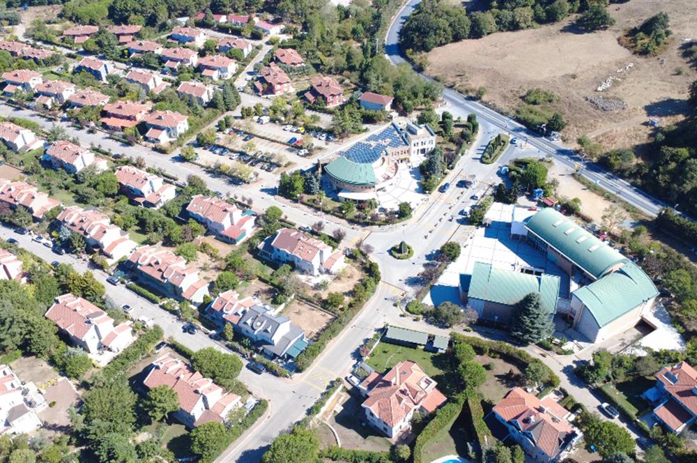 Uskumruköy Arıköy Sitesinde 2 Katlı Prestijli Kiralık İşyeri – 210 m² 