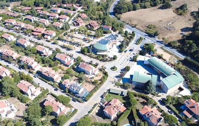 Uskumruköy Arıköy Sitesinde 2 Katlı Prestijli Kiralık İşyeri – 210 m² 