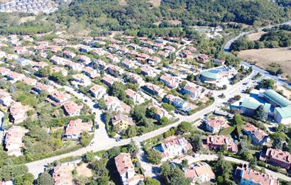 Uskumruköy Arıköy Sitesinde 2 Katlı Prestijli Kiralık İşyeri – 210 m² 