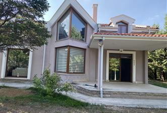1263511884 BALLIKPINARI ELİT SİTESİNDE 4+1 MOBİLYALI KİRALIK VİLLA 