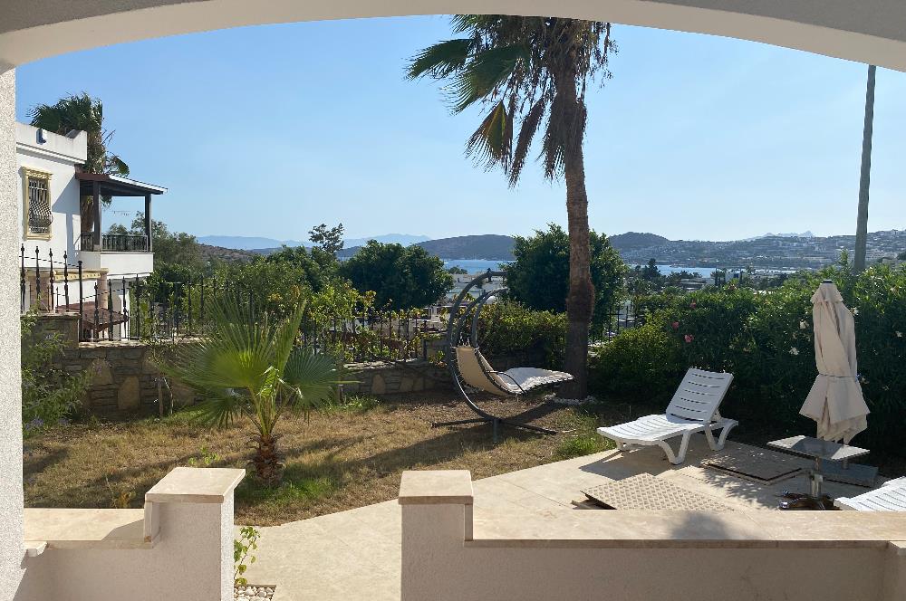 Bodrum Eskiçeşme Kiralık Deniz Manzaralı ve Müstakil Havuzlu Full Eşyalı Kiralık 3+1 Villa