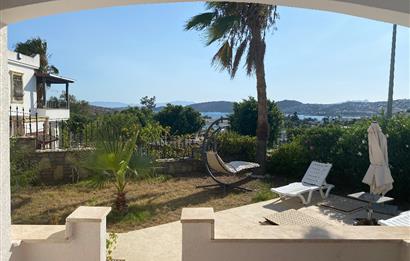 Bodrum Eskiçeşme Kiralık Deniz Manzaralı ve Müstakil Havuzlu Full Eşyalı Kiralık 3+1 Villa