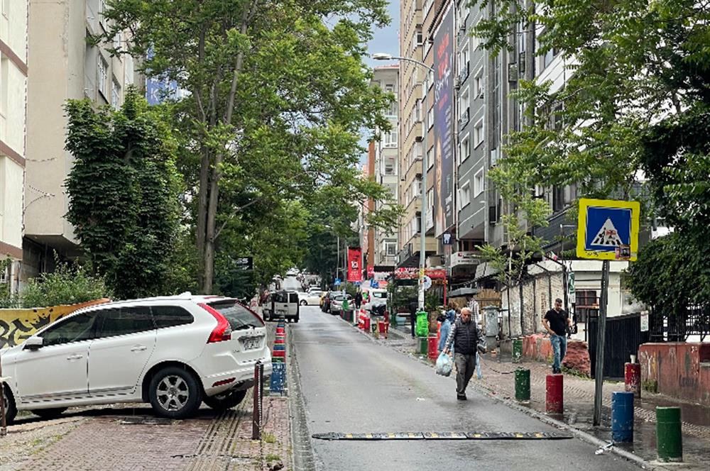 ÇANKAYA KIZILAY DA 4+1 KATTA DUBLEX SATILIK DAİRE/OFİS