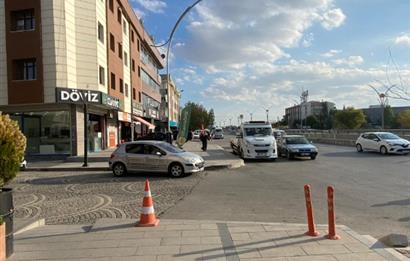 Gölbaşı’nda Ana Yola Cephe, Tabela Değeri Yüksek 1+1 Kiralık Ofis!