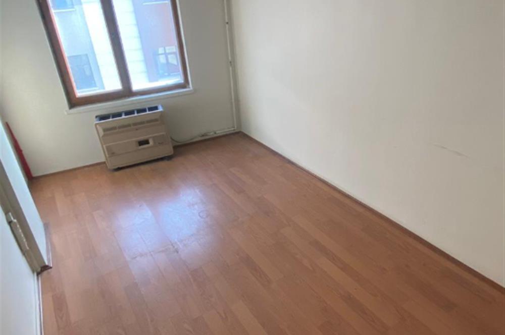Gölbaşı’nda Ana Yola Cephe, Tabela Değeri Yüksek 1+1 Kiralık Ofis!
