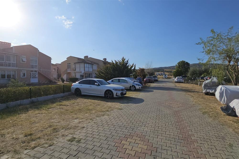 Şarköy'de, Denize Sıfır Sitede, Havuzlu, Satılık, 2+1 Yazlık
