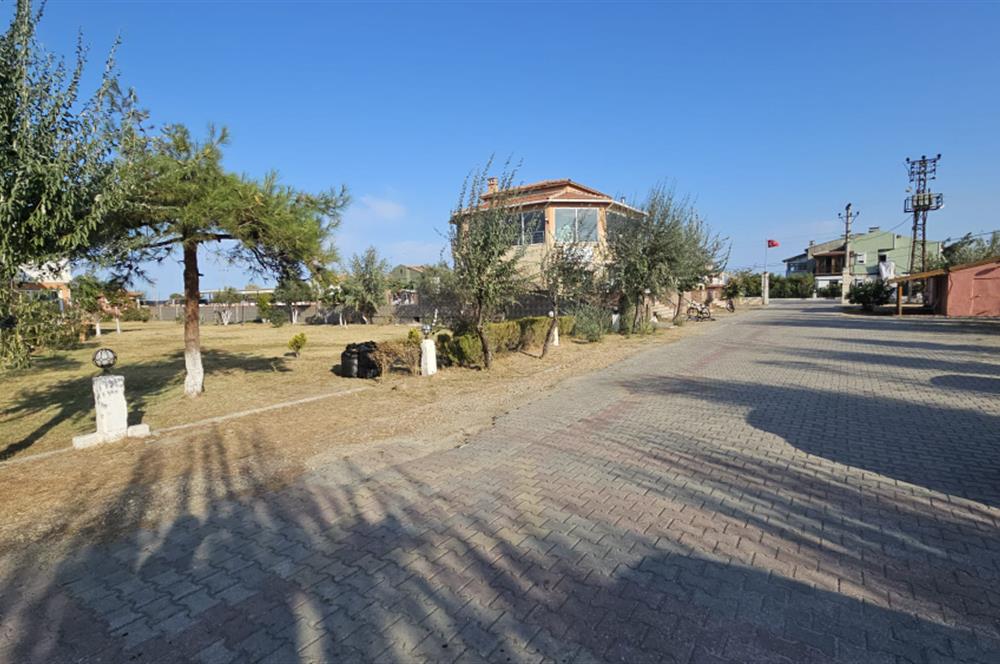 Şarköy'de, Denize Sıfır Sitede, Havuzlu, Satılık, 2+1 Yazlık