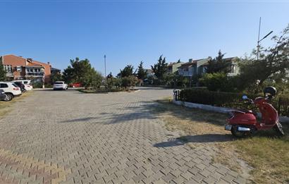 Şarköy'de, Denize Sıfır Sitede, Havuzlu, Satılık, 2+1 Yazlık