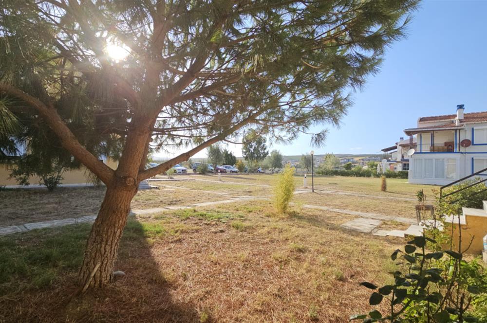 Şarköy'de, Denize Sıfır Sitede, Havuzlu, Satılık, 2+1 Yazlık