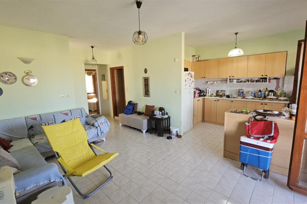 Şarköy'de, Denize Sıfır Sitede, Havuzlu, Satılık, 2+1 Yazlık