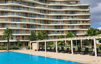 VİAPORT HOUSES & SUİTESTE HAVUZ MANZARALI EŞYALI 1+1