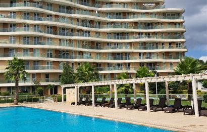 VİAPORT HOUSES & SUİTESTE HAVUZ MANZARALI EŞYALI 1+1