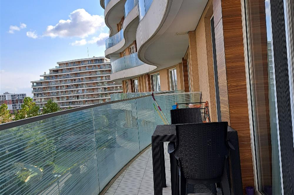 VİAPORT HOUSES & SUİTESTE HAVUZ MANZARALI EŞYALI 1+1