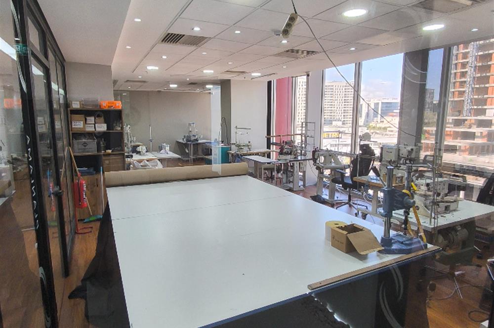 C21 NEXAR'DAN Dekorasyonlu-Kullanıma Hazır 381m² Ofis