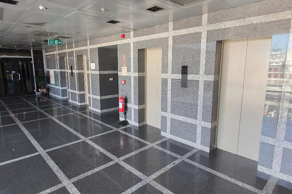 C21 NEXAR'DAN Dekorasyonlu-Kullanıma Hazır 381m² Ofis