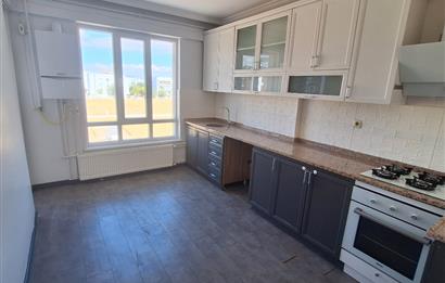 CENTURY 21 VİZYON'DAN BATIKENT'TE BOYALI KİRALIK 3+1 DAİRE