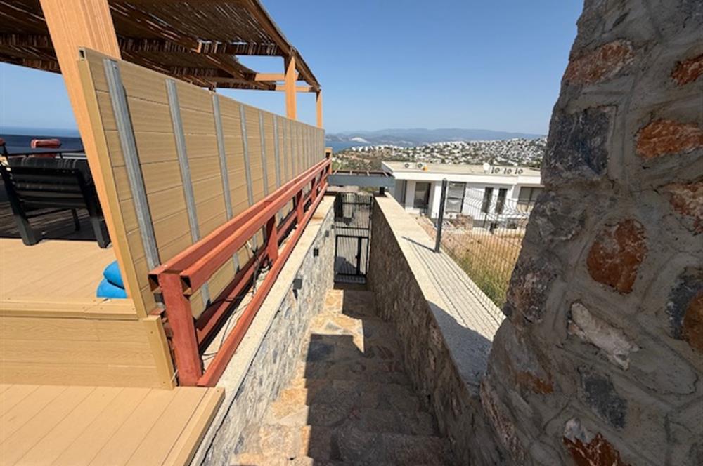 BODRUM ADABÜKÜ DENİZ MANZARALI SATILIK HAVUZLU VİLLA