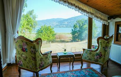 C21 NEXAR'DAN SAPANCA GÖLÜ'NDE İSKELE&TURİZM BELGELİ VİLLA+ARAZİ