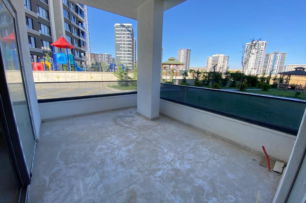 C21 VİZYONDAN SUSUZ AKINCILAR CADDESİNDE SIFIR 5+1 LÜKS DAİRE