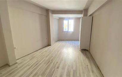 CENTURY 21 LOFT GAYRİMENKUL PORTFÖYLERİNDEN OLAN 2+1 EŞYASIZ APARTIMIZ KİRALIKTIR. 