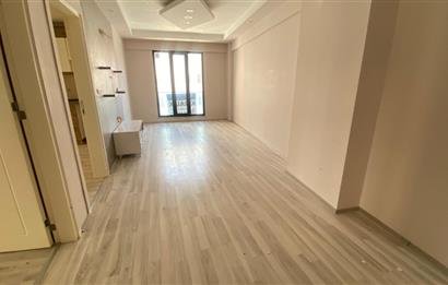 CENTURY 21 LOFT GAYRİMENKUL PORTFÖYLERİNDEN OLAN 2+1 EŞYASIZ APARTIMIZ KİRALIKTIR. 