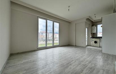 Century 21'den Cumhuriyet Mahallesinde 1+1 Kiralık Daire
