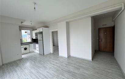 Century 21'den Cumhuriyet Mahallesinde 1+1 Kiralık Daire