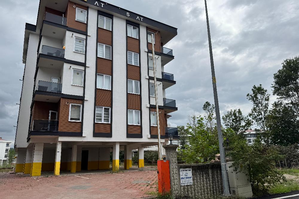 Century 21'den Cumhuriyet Mahallesinde 1+1 Kiralık Daire