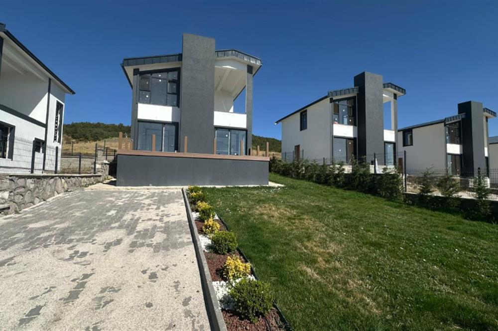 BEYNAM ORMANLARI İÇERİSİNDE DOĞA İLE İÇ İÇE SATILIK VİLLALAR