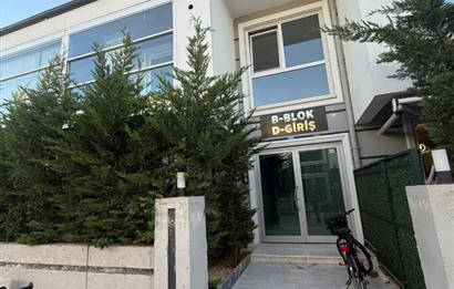 CENTURY21 PLUS ÖNDÜÇ BAHÇELİEVLER SİTESİNDE 3+1 KİRALIK BAKIMLI