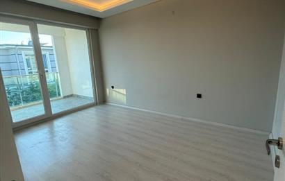 CENTURY21 PLUS ÖNDÜÇ BAHÇELİEVLER SİTESİNDE 3+1 KİRALIK BAKIMLI
