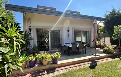Zekeriyaköy Çarşıya Yakın Satılık 6+2 Müstakil Villa