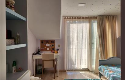 Zekeriyaköy Çarşıya Yakın Satılık 6+2 Müstakil Villa